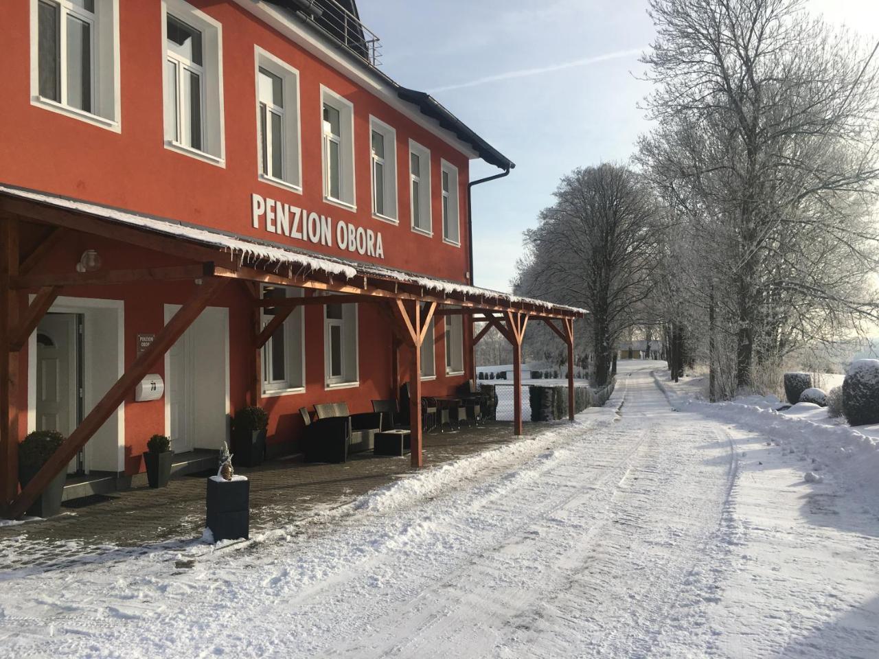 Penzion Obora Тахов Экстерьер фото